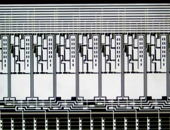 TFT measurement in LCD